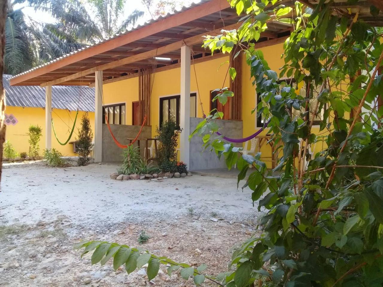 Hotel Som Palm Garden Ko Lanta Exterior foto